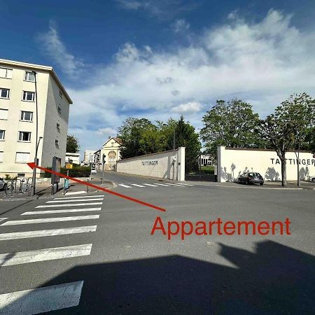 ランスAu Coeur Du Quartier Taittingerアパートメント エクステリア 写真